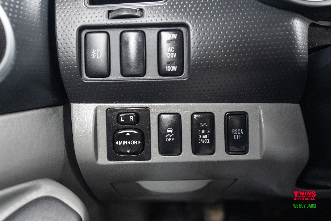 Toyota Tacoma Double Cab V6 6MT 4WD 2015