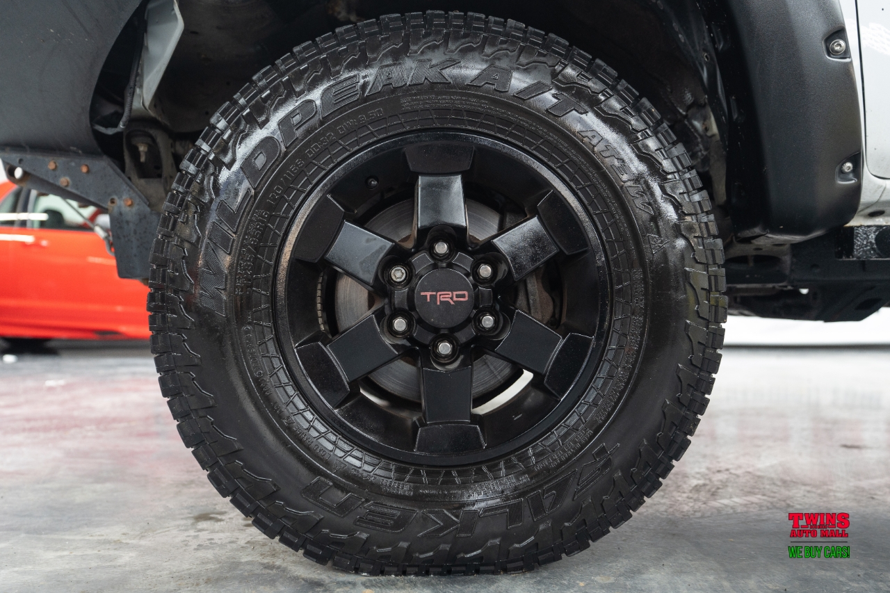 Toyota Tacoma Double Cab V6 6MT 4WD 2015