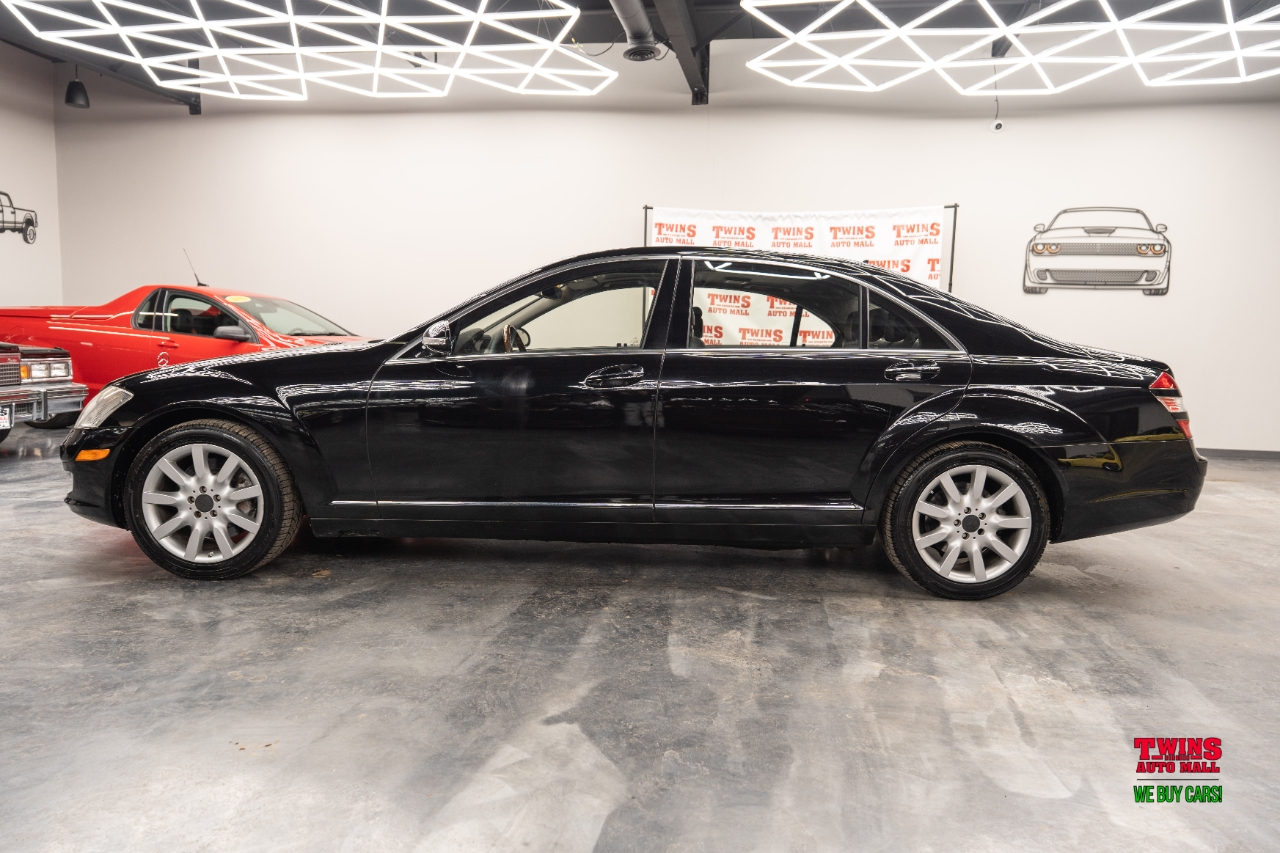 Mercedes-Benz S-Class S550 2008