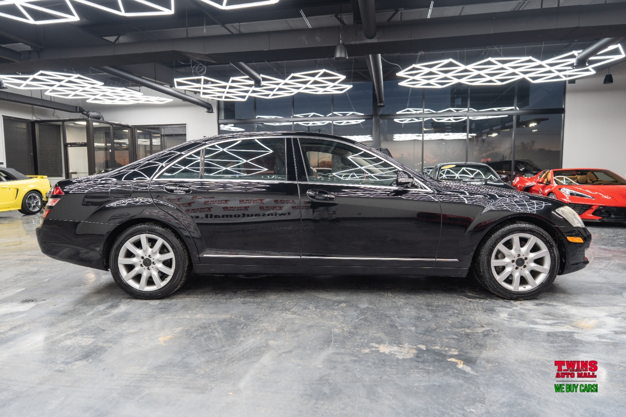 Mercedes-Benz S-Class S550 2008