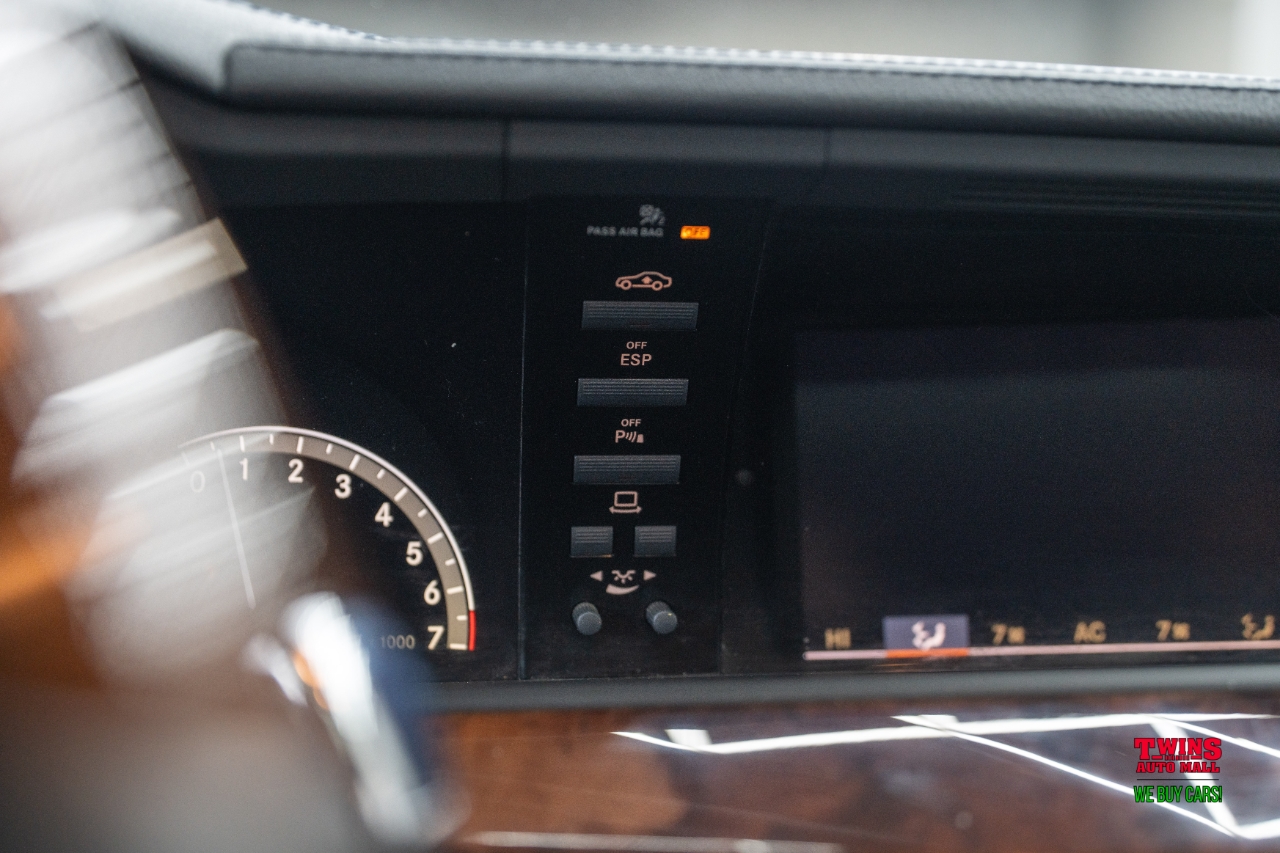 Mercedes-Benz S-Class S550 2008