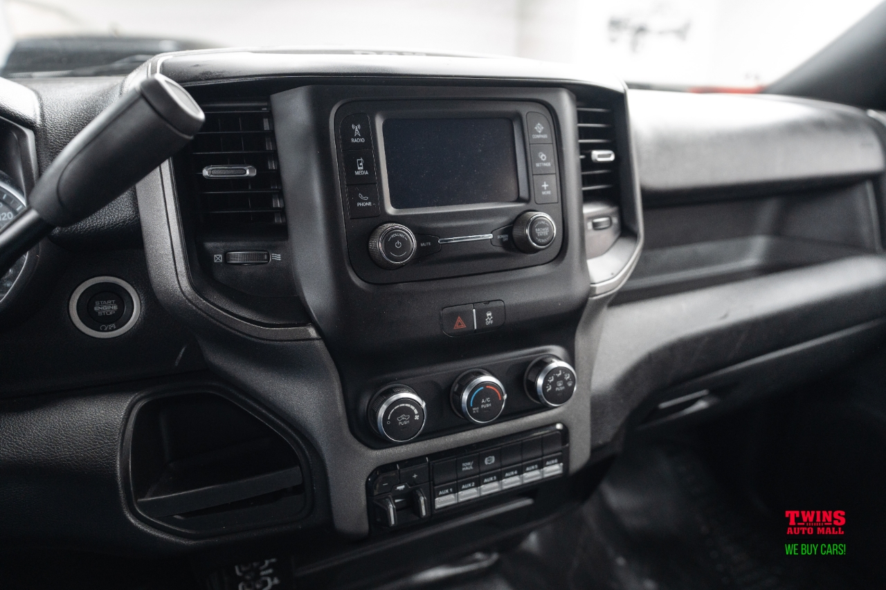 RAM 3500 Tradesman Crew Cab 4WD DRW 2023