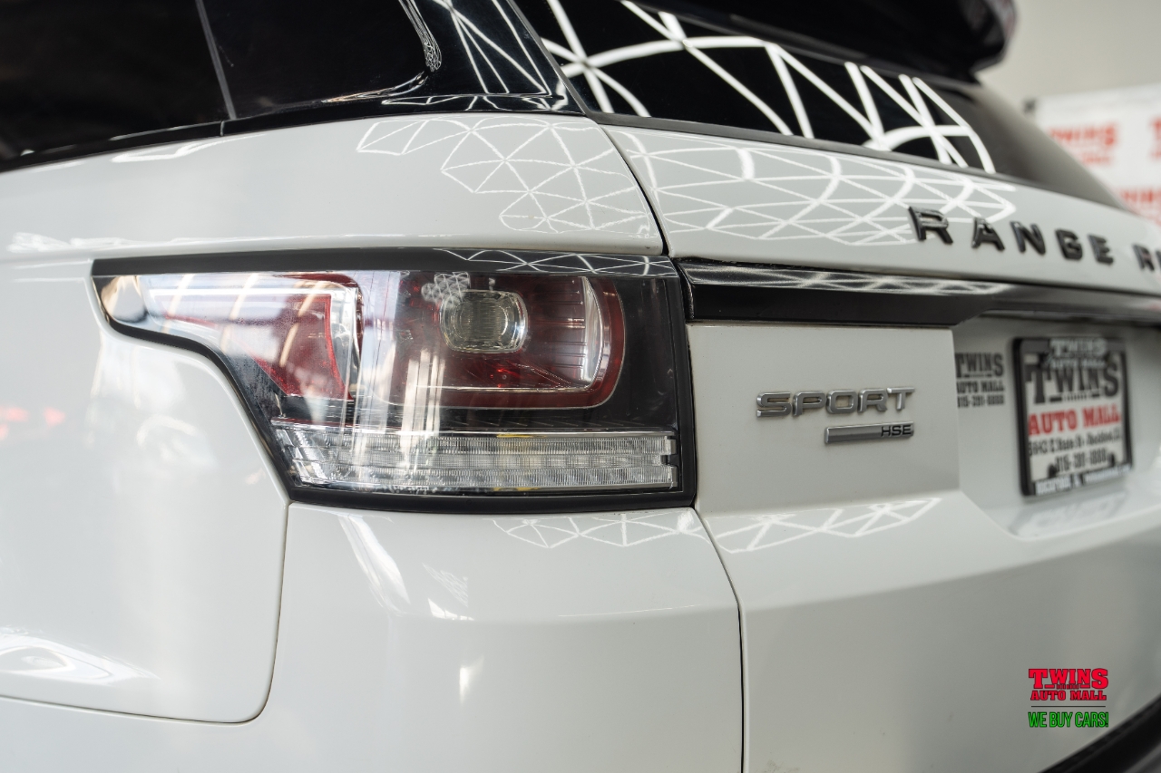 Land Rover Range Rover Sport 3.0L V6 Supercharged SE 2014