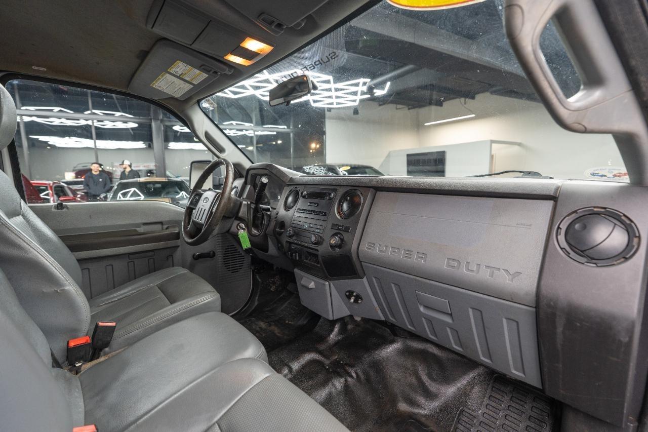 Ford F-350 SD XL Crew Cab Long Bed DRW 2WD 2015