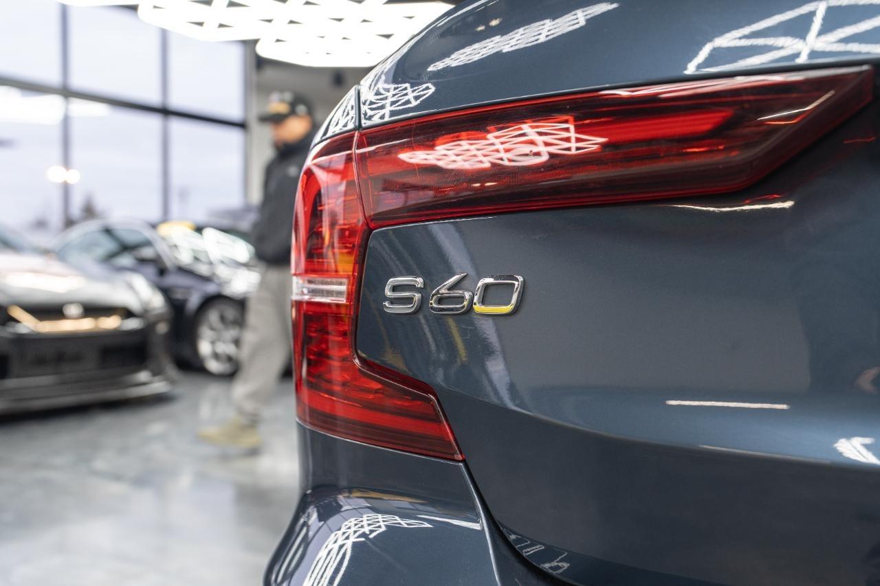 Volvo S60 B5 Momentum AWD 2022