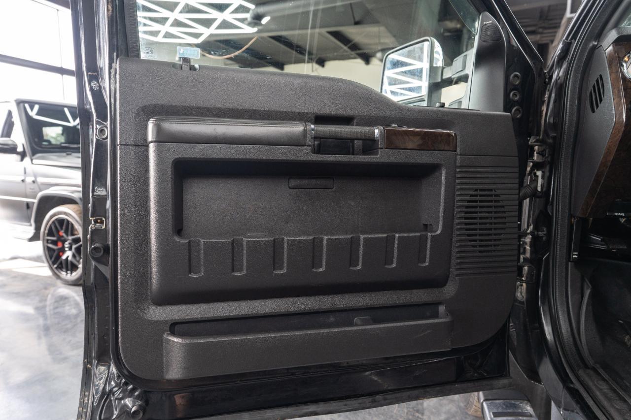 Ford F-350 SD Lariat Crew Cab 4WD 2015