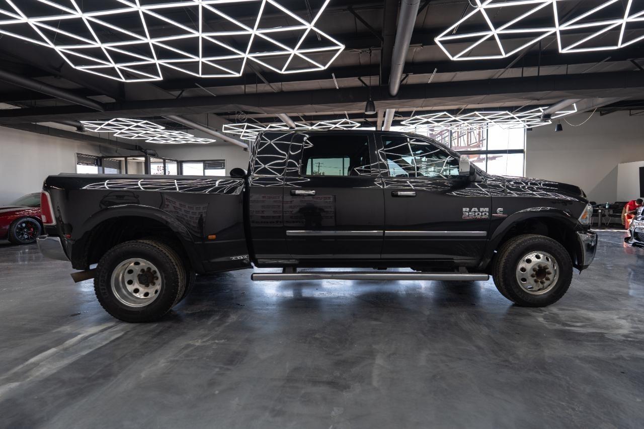 RAM 3500 Laramie Mega Cab 4WD DRW 2015