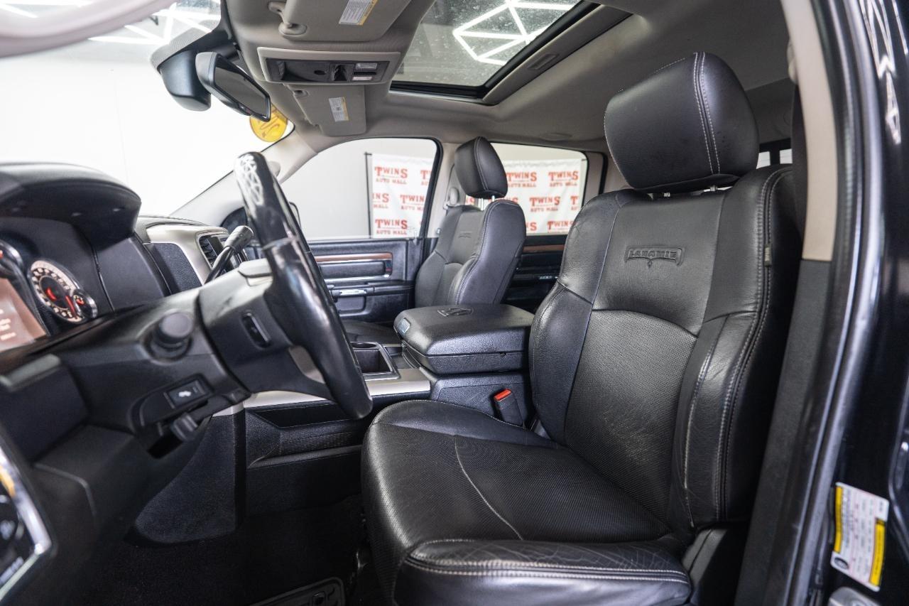 RAM 3500 Laramie Mega Cab 4WD DRW 2015