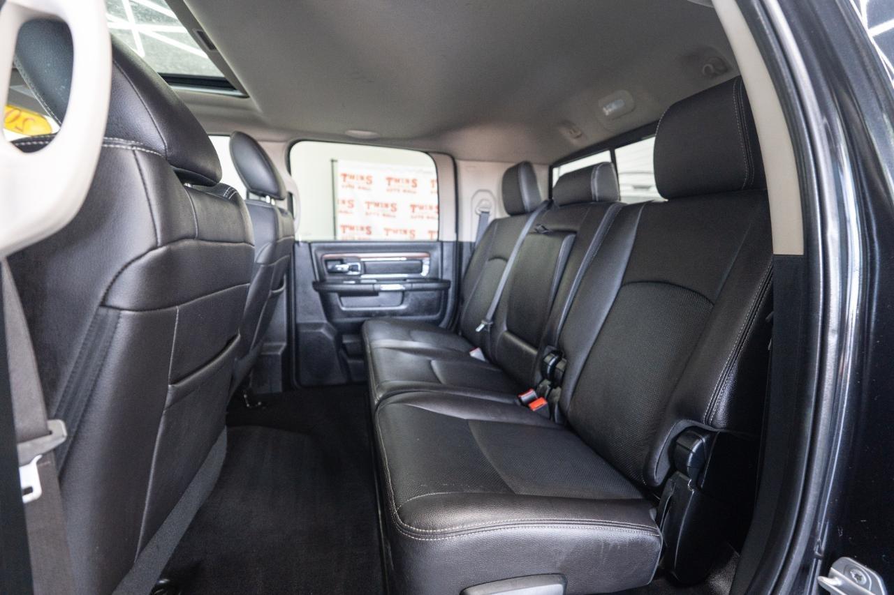 RAM 3500 Laramie Mega Cab 4WD DRW 2015