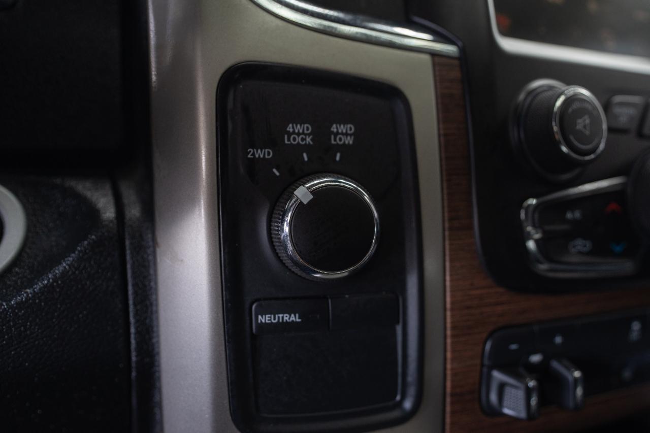 RAM 3500 Laramie Mega Cab 4WD DRW 2015