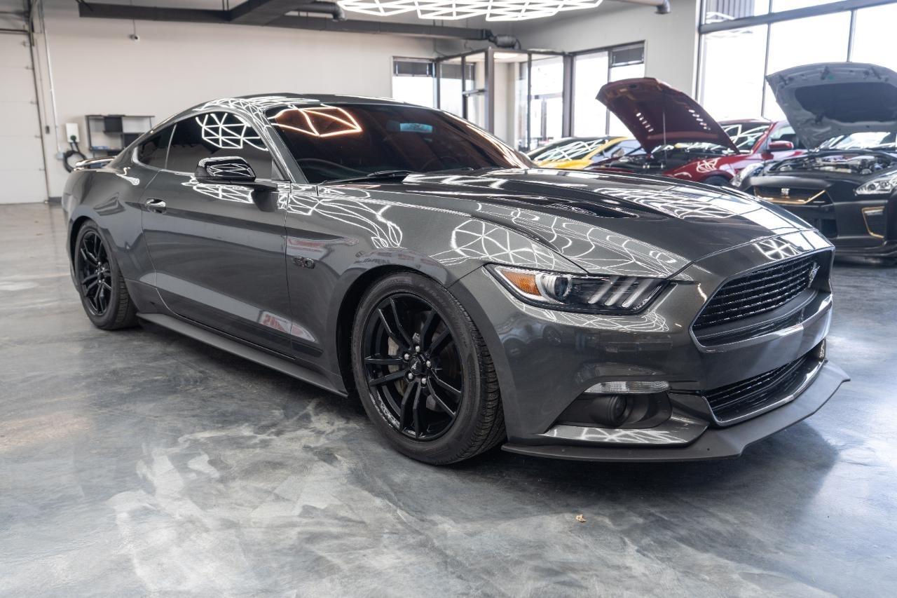 Ford Mustang GT Premium Coupe 2016