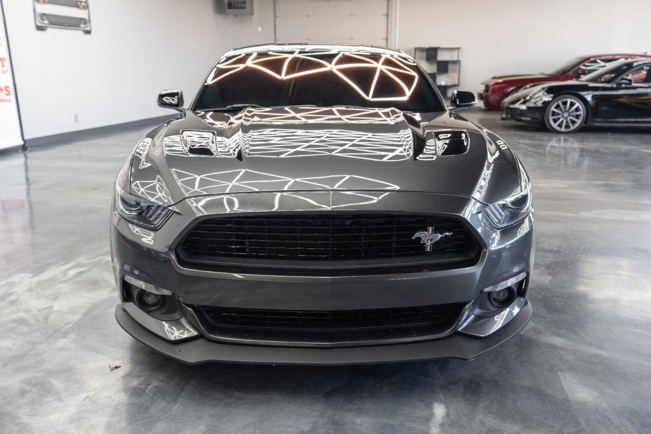 Ford Mustang GT Premium Coupe 2016