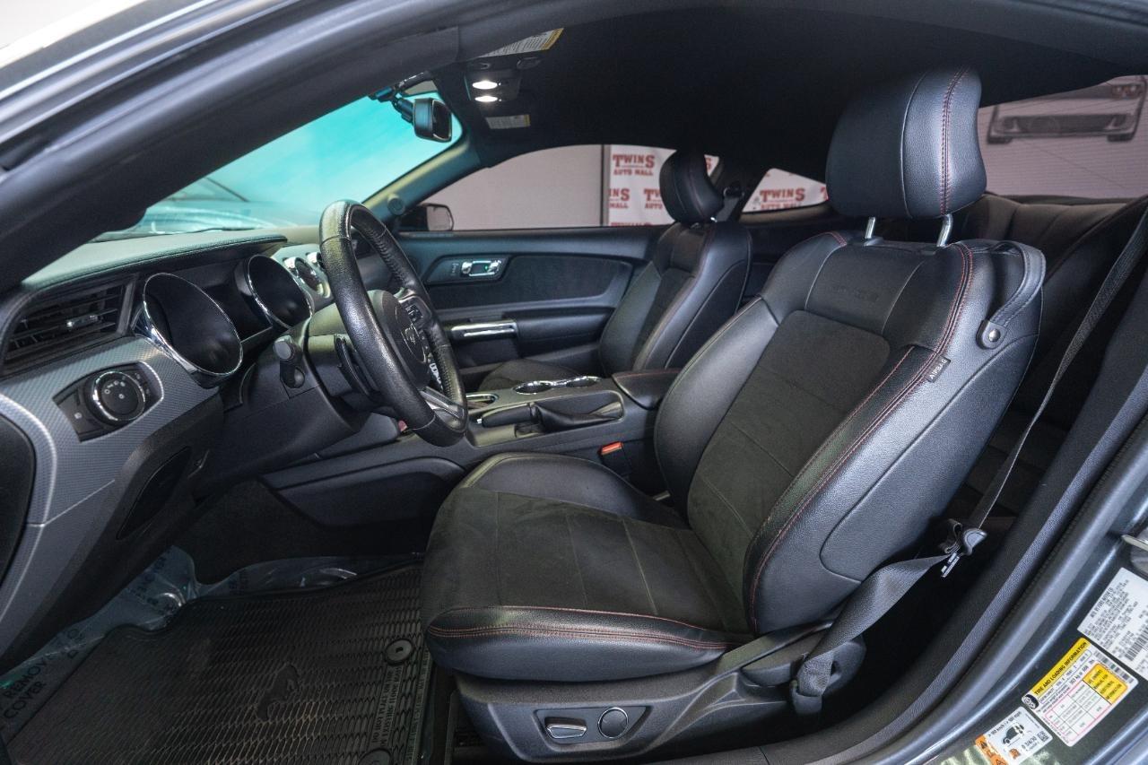 Ford Mustang GT Premium Coupe 2016