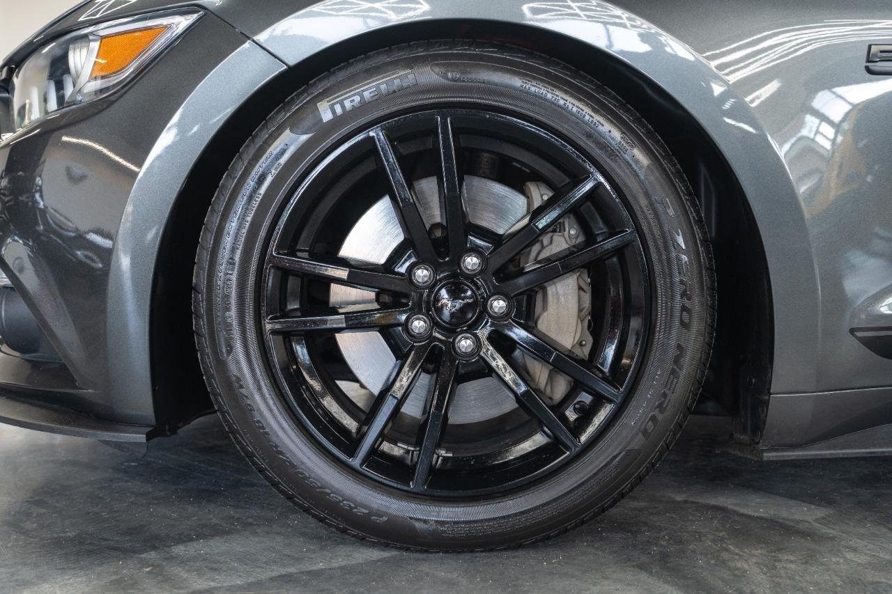 Ford Mustang GT Premium Coupe 2016