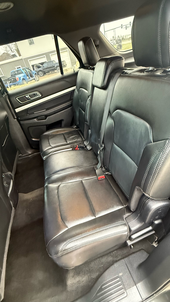 Ford Explorer FWD 4dr XLT 2017