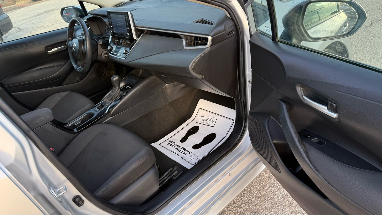 Toyota Corolla 4dr Sdn LE Auto 2020