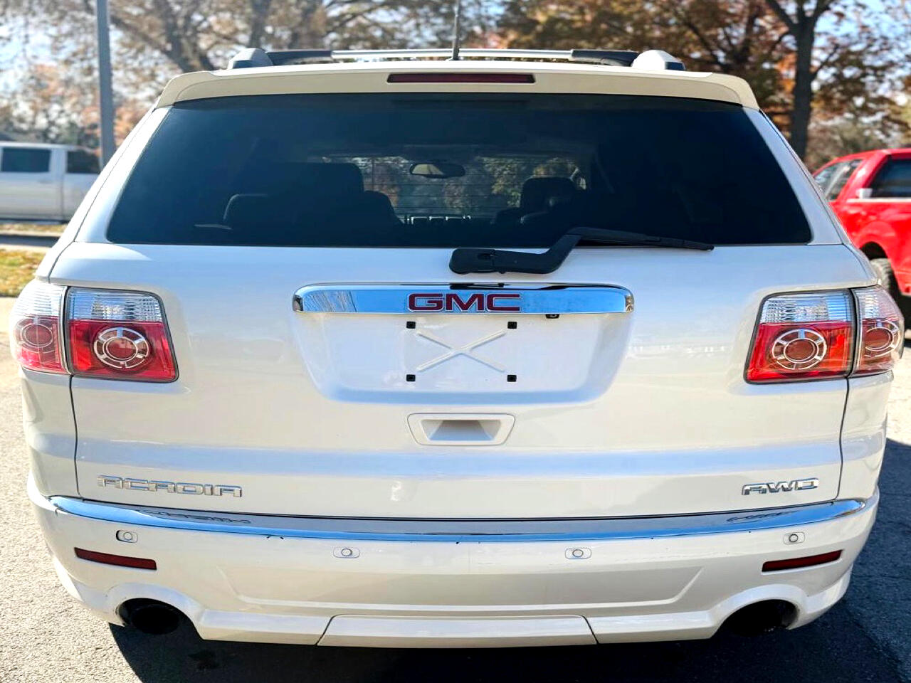 GMC Acadia Denali AWD 2012