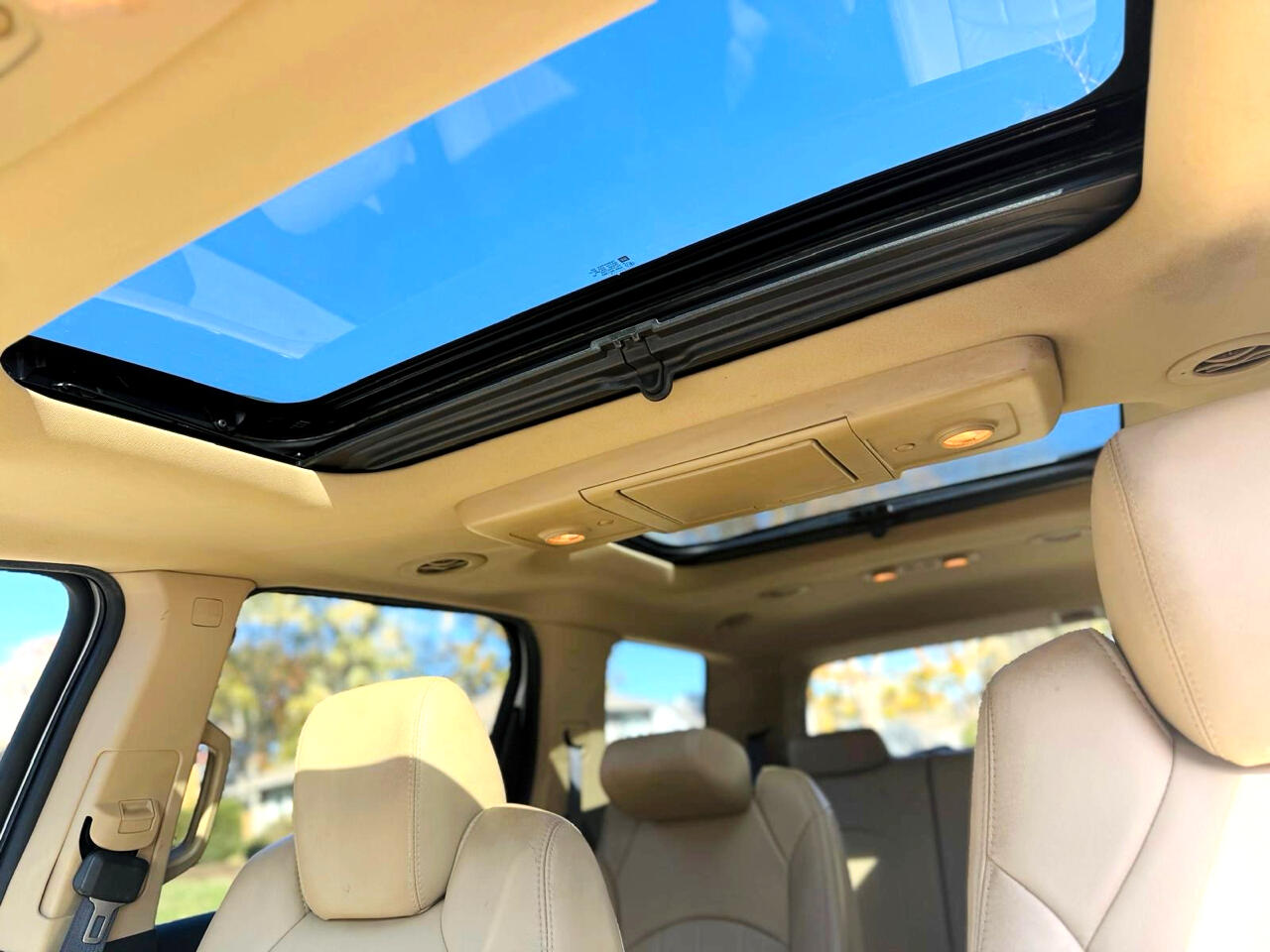 GMC Acadia Denali AWD 2012