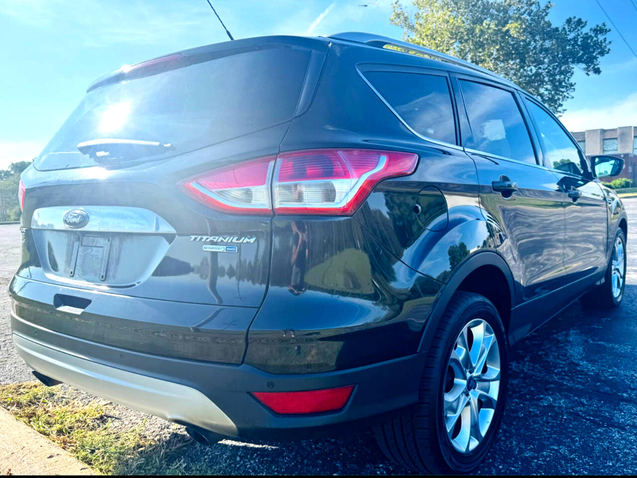 Ford Escape Titanium 4D SUV AWD 2014