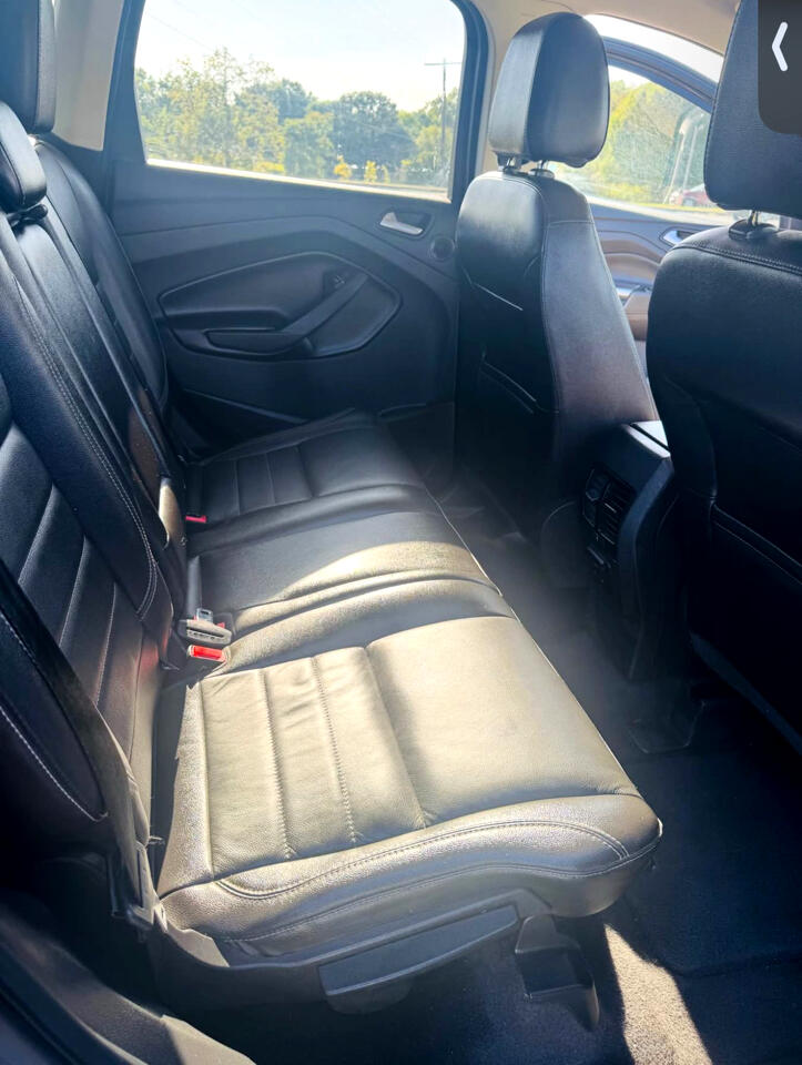 Ford Escape Titanium 4D SUV AWD 2014