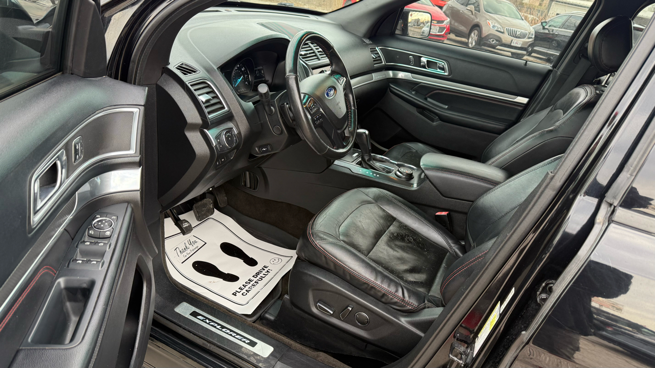 Ford Explorer Sport 4D SUV 4WD 2016