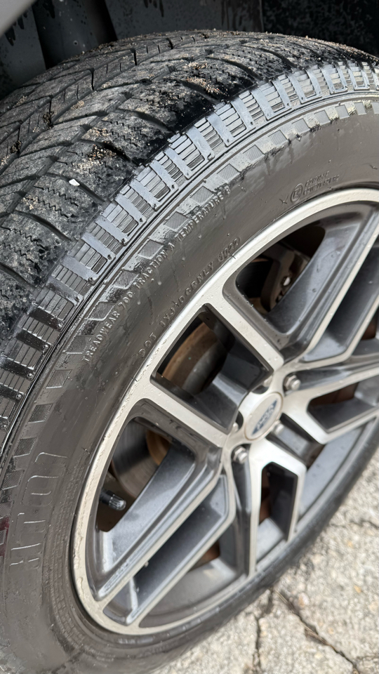 Ford Explorer Sport 4D SUV 4WD 2016