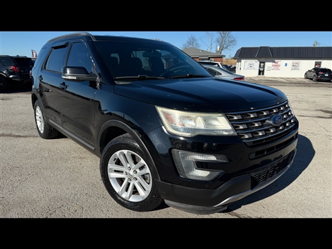 2016 Ford Explorer XLT 4D SUV FWD