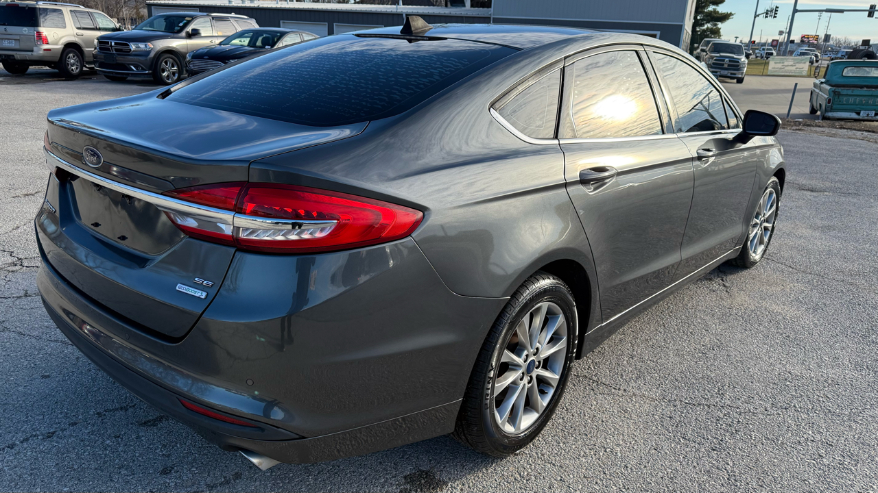 Ford Fusion 4dr Sdn I4 SE FWD 2017