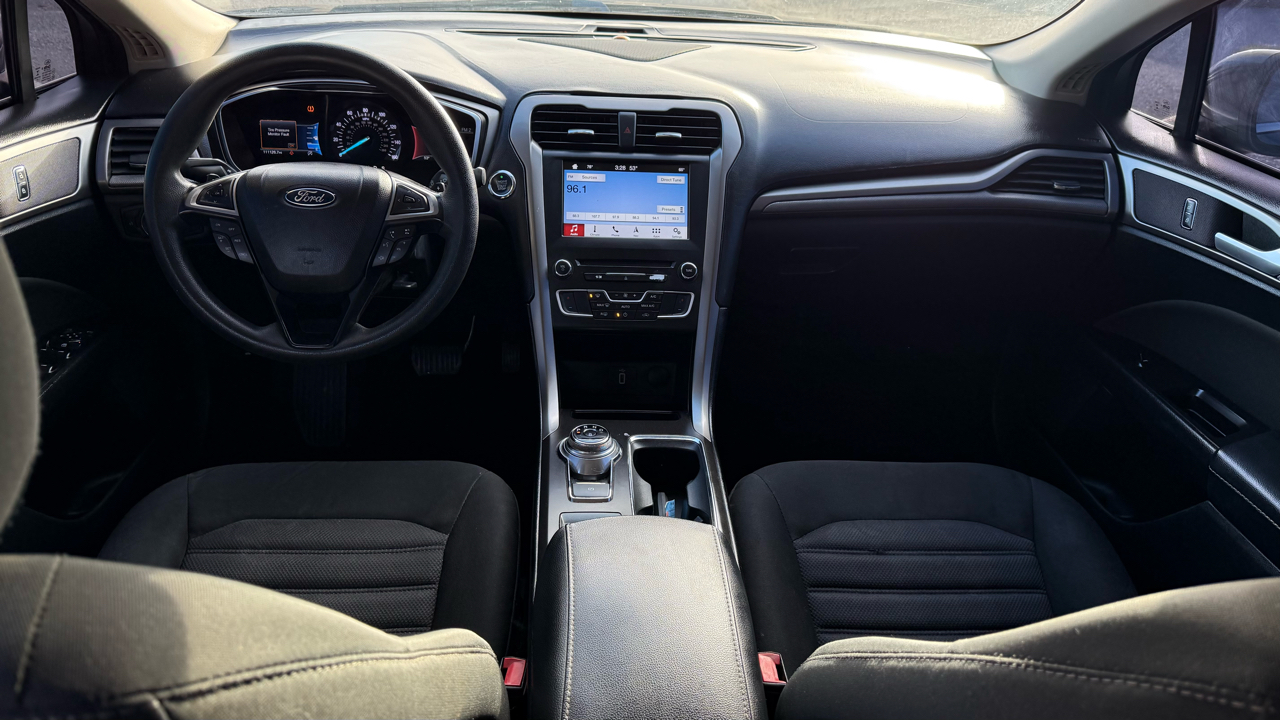 Ford Fusion 4dr Sdn I4 SE FWD 2017