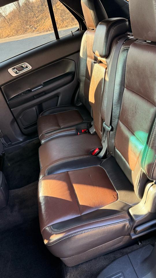 Ford Explorer Sport 4D SUV 4WD 2015