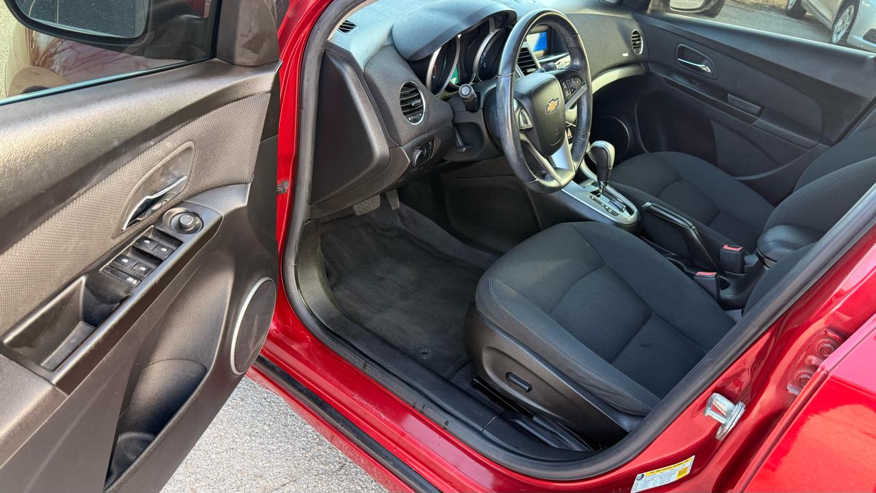 Chevrolet Cruze Eco 4D Sedan 2012