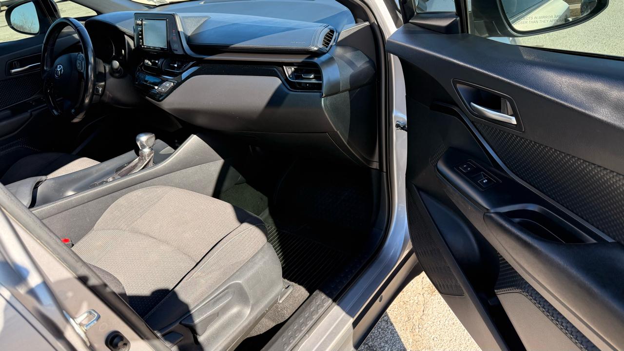Toyota C-HR XLE Premium 2018