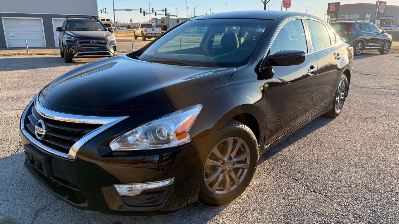 Nissan Altima 2.5 S 2015