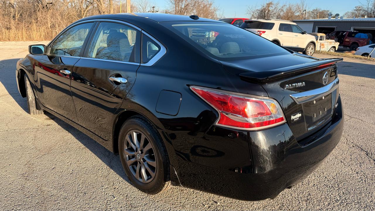 Nissan Altima 2.5 S 2015
