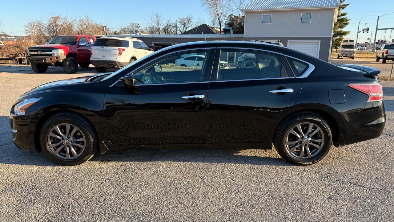 Nissan Altima 2.5 S 2015