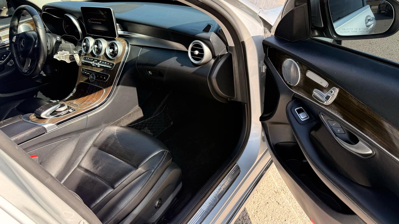 Mercedes-Benz C-Class 4dr Sdn C300 4MATIC 2015