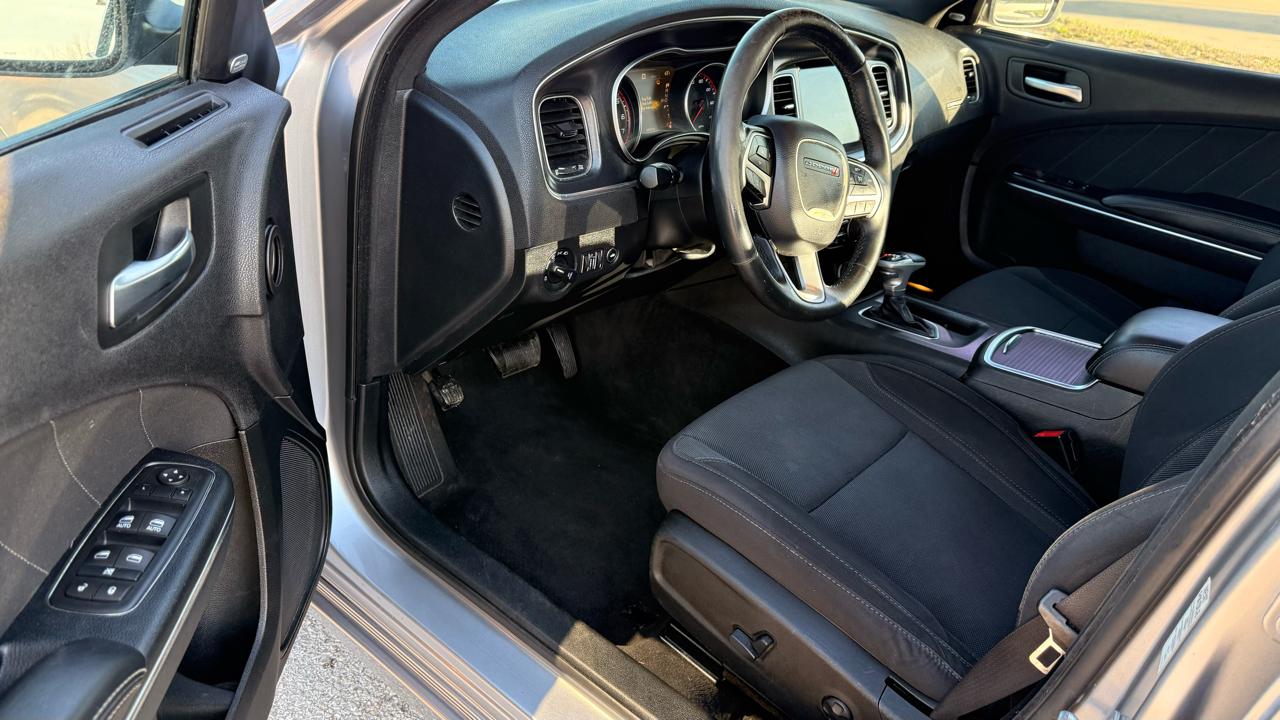 Dodge Charger 4dr Sdn SXT RWD 2016