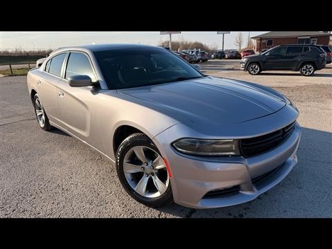 2016 Dodge Charger 4dr Sdn SXT RWD
