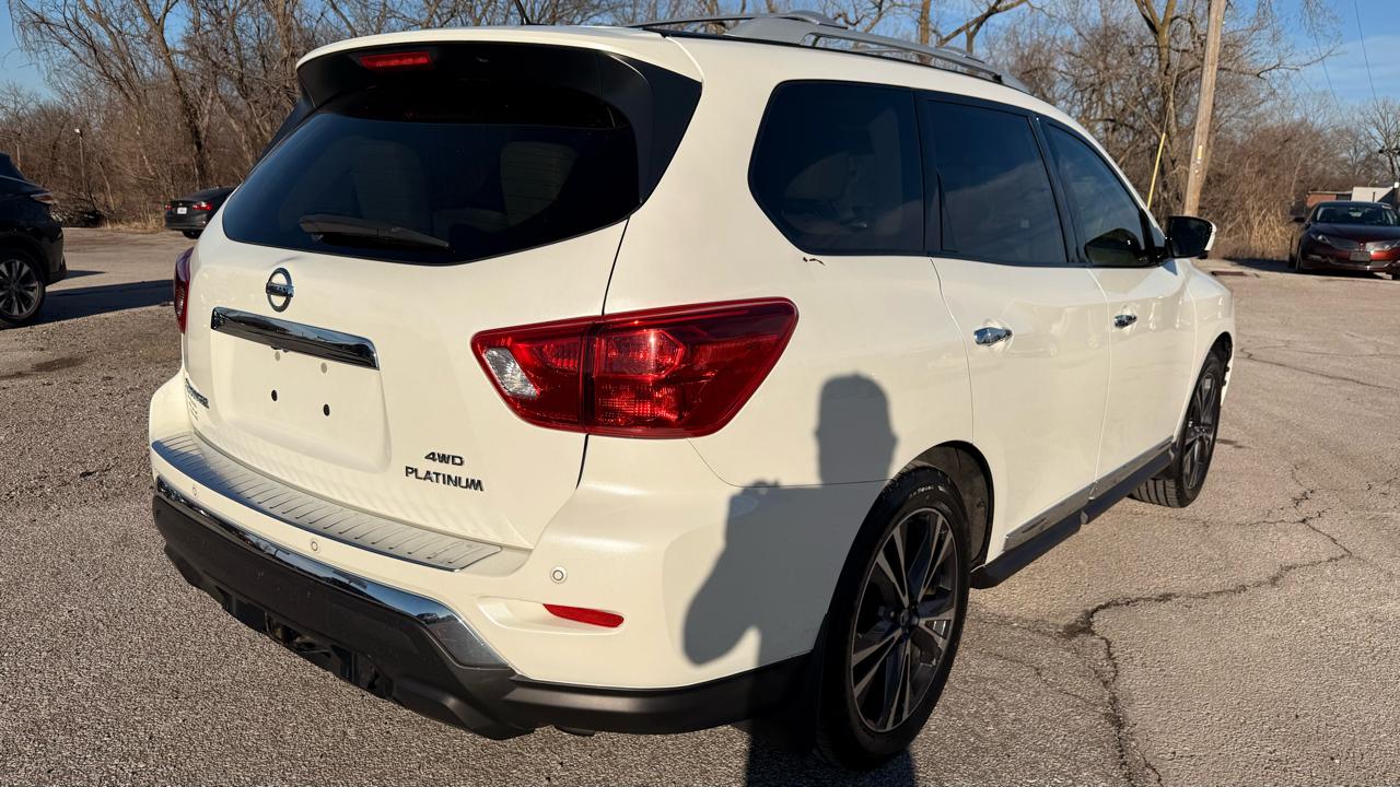 Nissan Pathfinder Platinum 4D SUV 4WD 2017