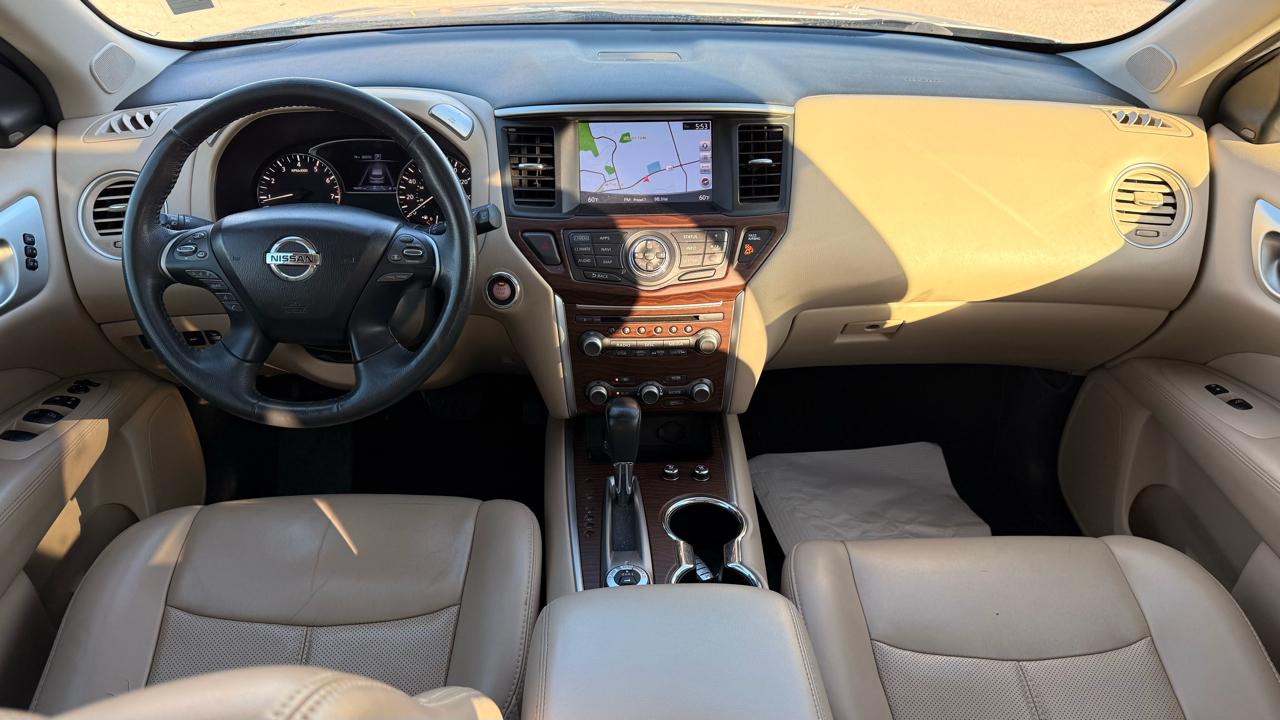 Nissan Pathfinder Platinum 4D SUV 4WD 2017