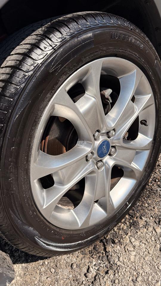 Ford Escape SEL 4D SUV 4WD 2013