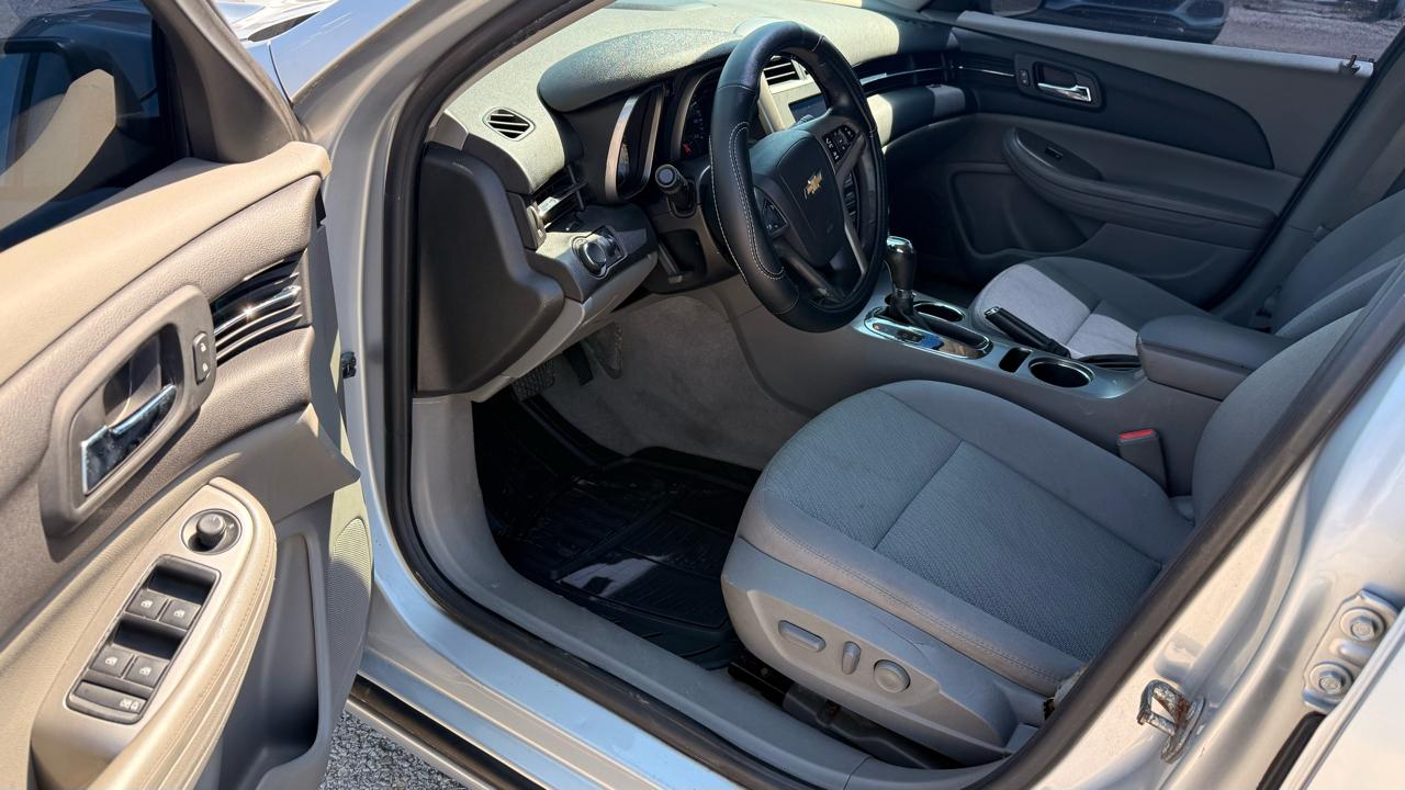 Chevrolet Malibu 4dr Sdn LS 2014