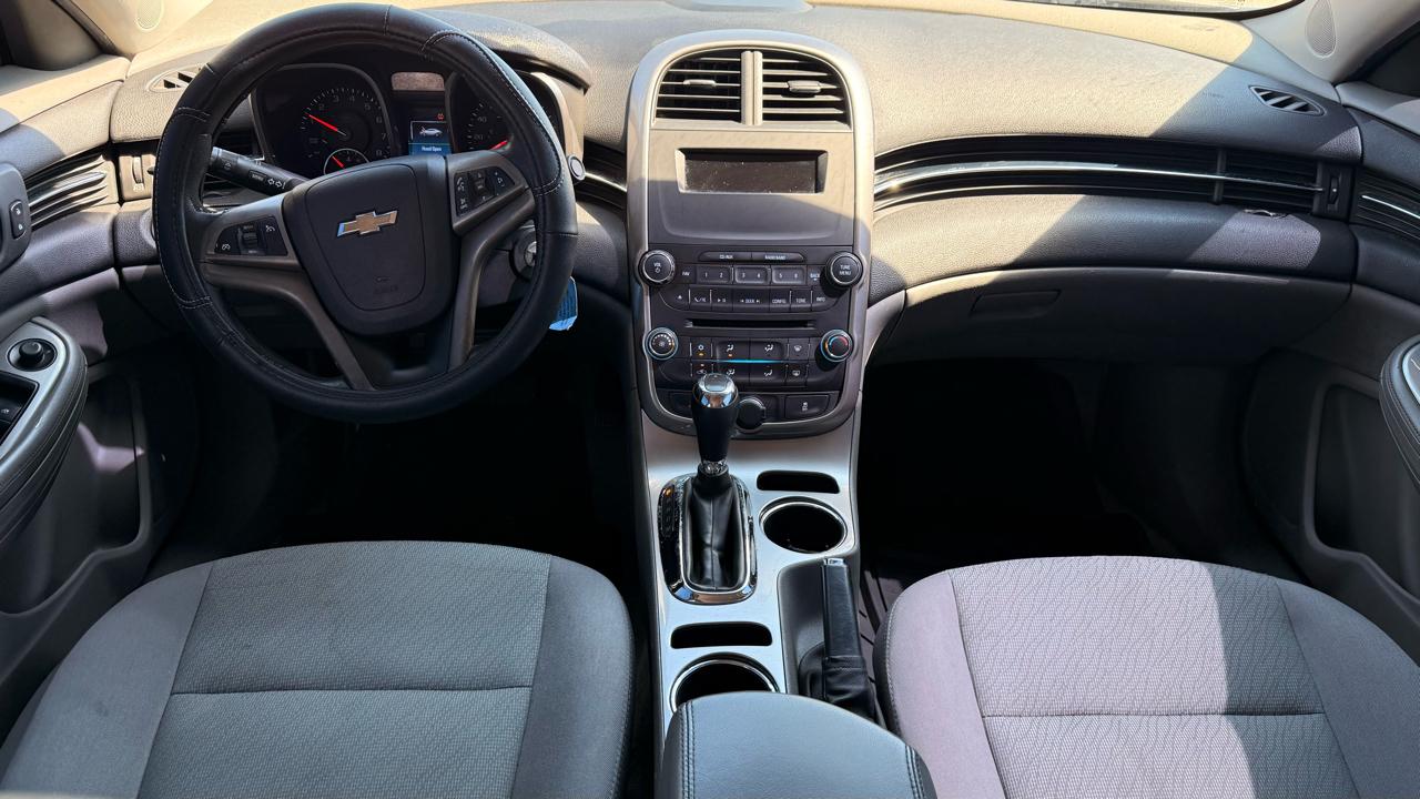 Chevrolet Malibu 4dr Sdn LS 2014