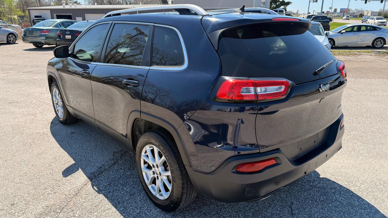 Jeep Cherokee Latitude FWD 2015