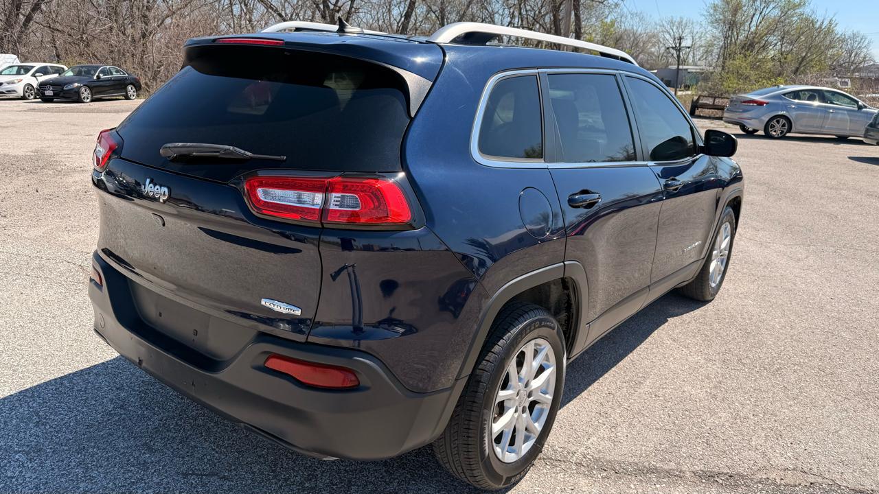 Jeep Cherokee Latitude FWD 2015