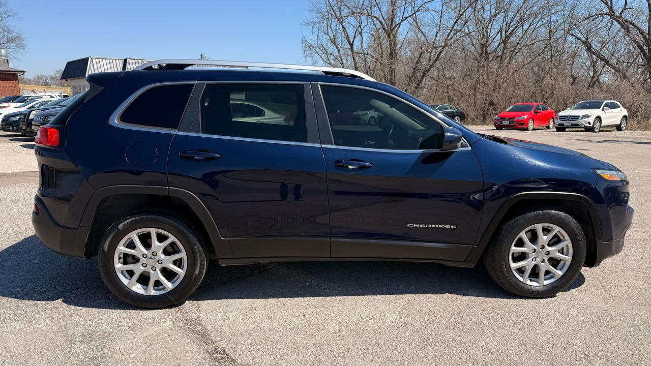 Jeep Cherokee Latitude FWD 2015