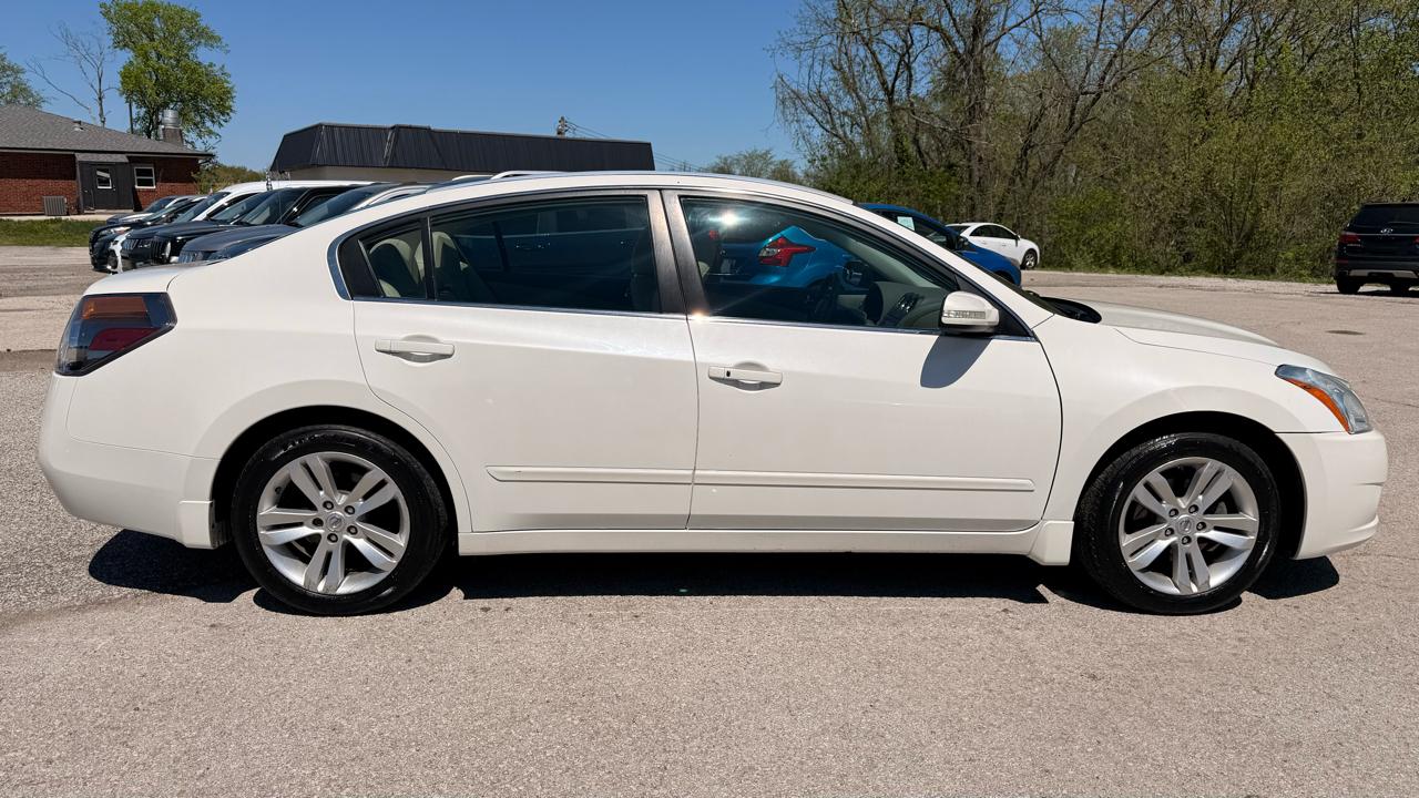 Nissan Altima 3.5 SR Sedan 2012