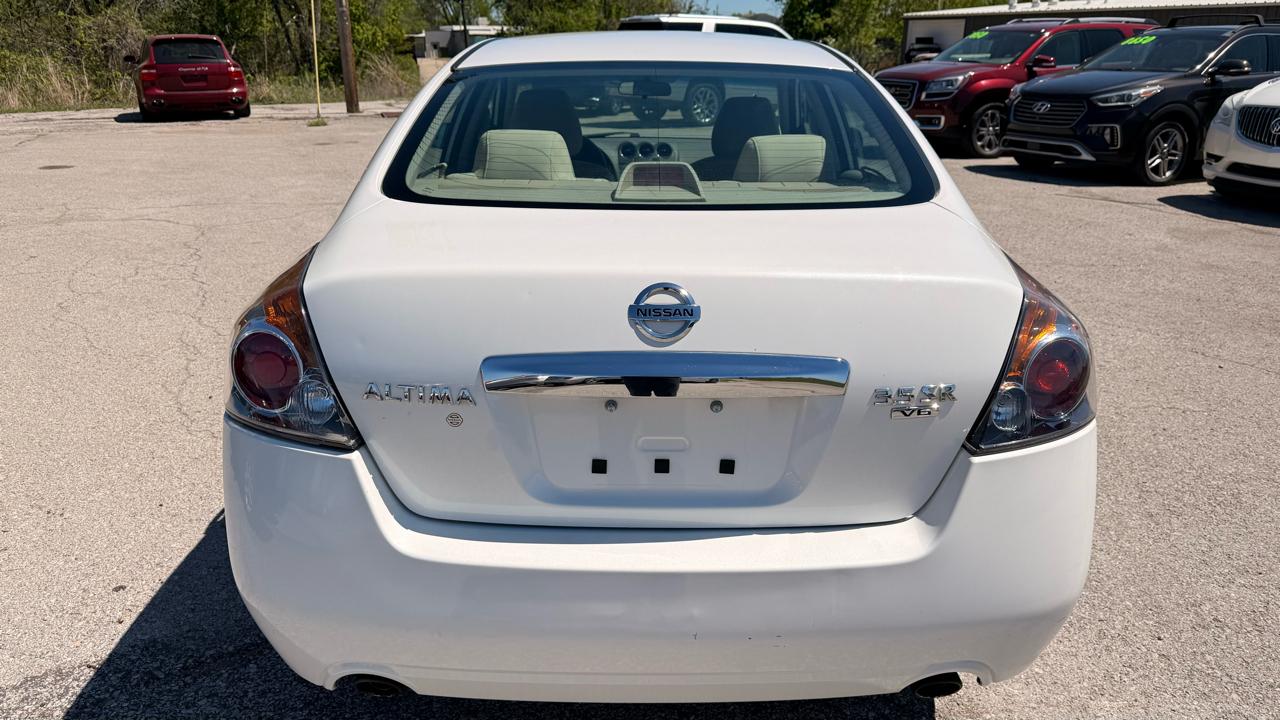 Nissan Altima 3.5 SR Sedan 2012