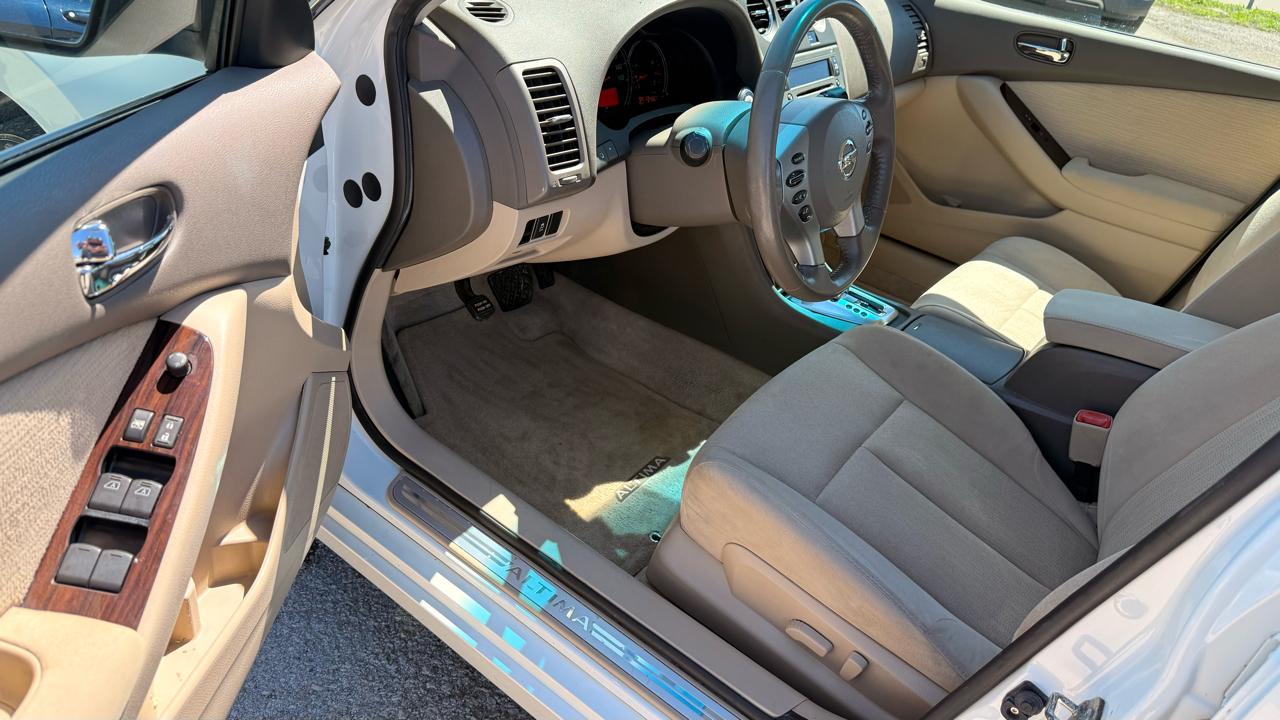 Nissan Altima 3.5 SR Sedan 2012