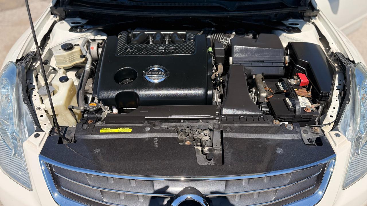 Nissan Altima 3.5 SR Sedan 2012